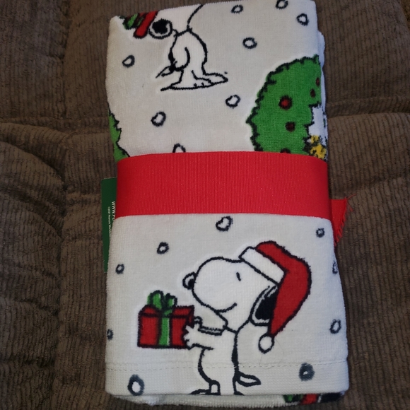 Peanuts Other Peanuts Snoopy Christmas Hand Towels Set Of 2 Towels